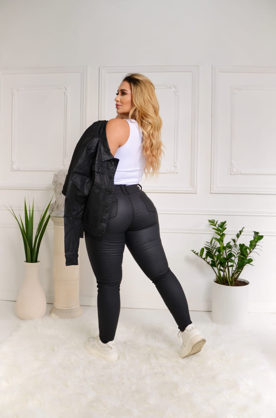 Pantalón Efecto Cuero